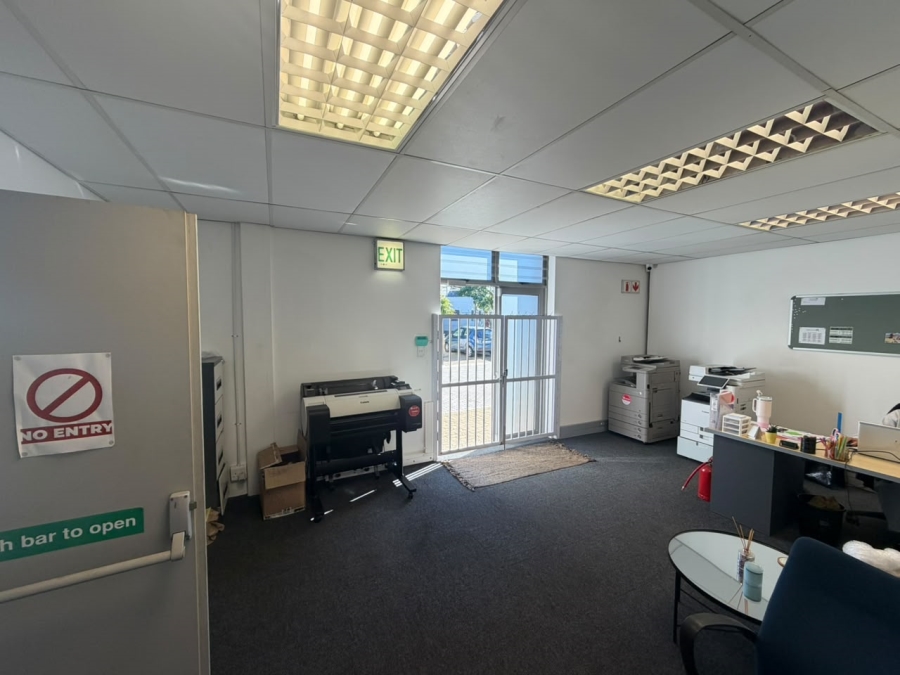 To Let Commercial Property for Rent in Brackenfell Central Western Cape